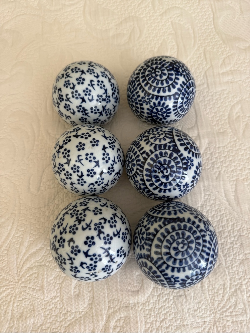 Vintage Chinoiserie Blue And White
Carpet Balls Set of 6
